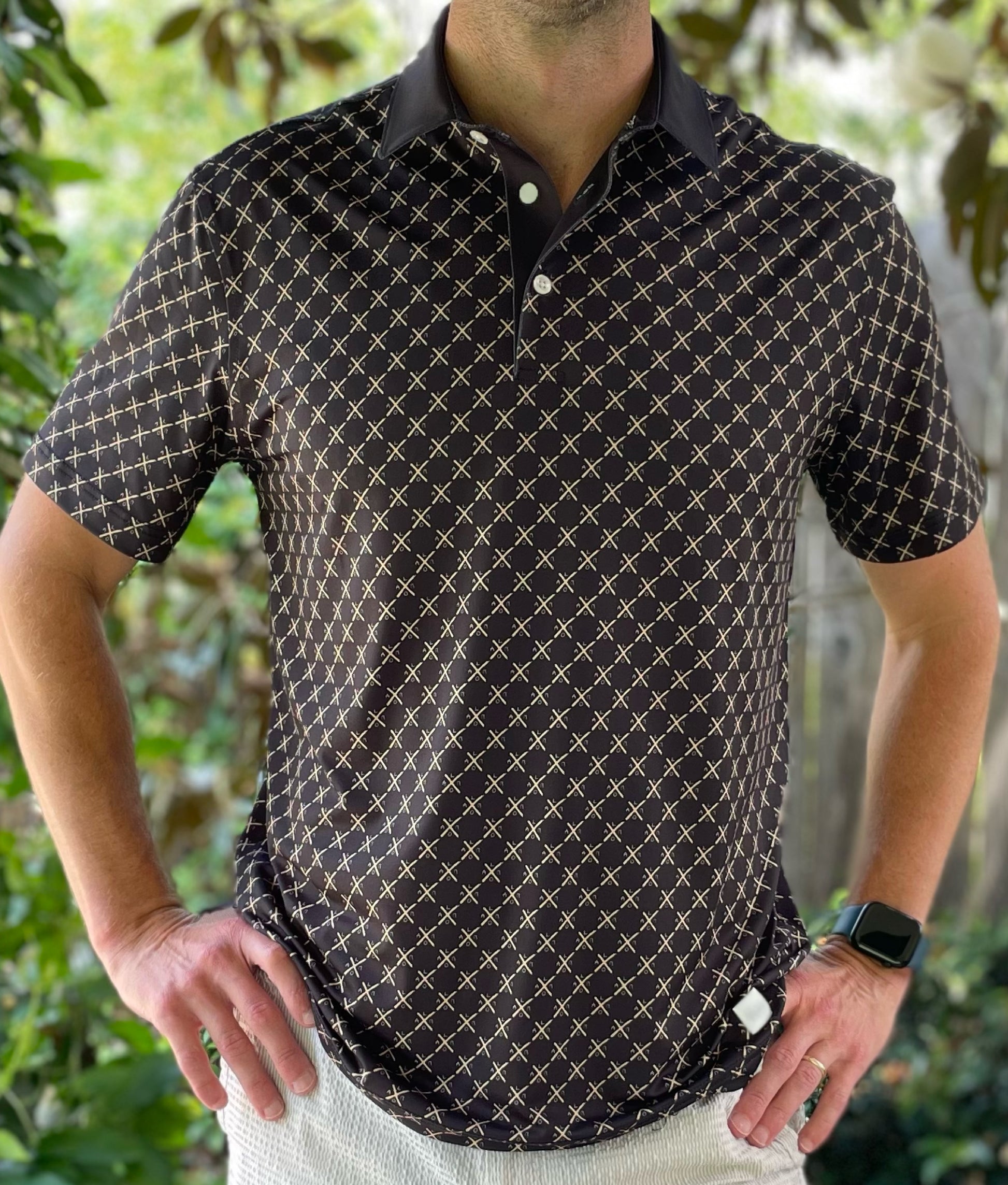 Experience both performance and style in the remarkably comfortable Katrina polo from Alon. Wear a New Orleans symbol of pride in what we overcame 20 years ago.